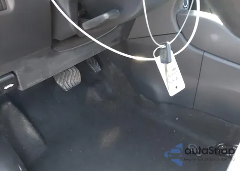 2025 Nissan Versa 1.6 S z USA, uszkodzony, nr VIN 3N1CN8DV6SL819428